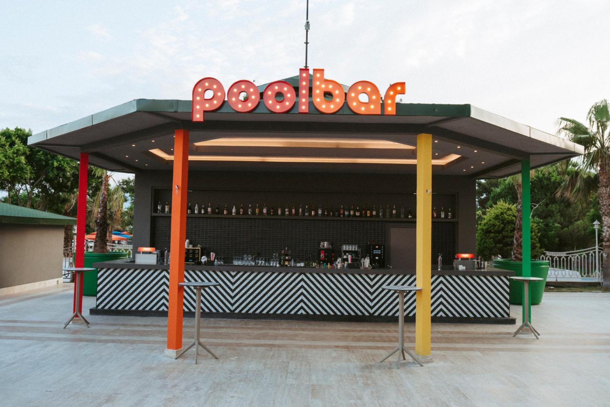 Megasaray Westbeach Antália Exterior foto Poolbar