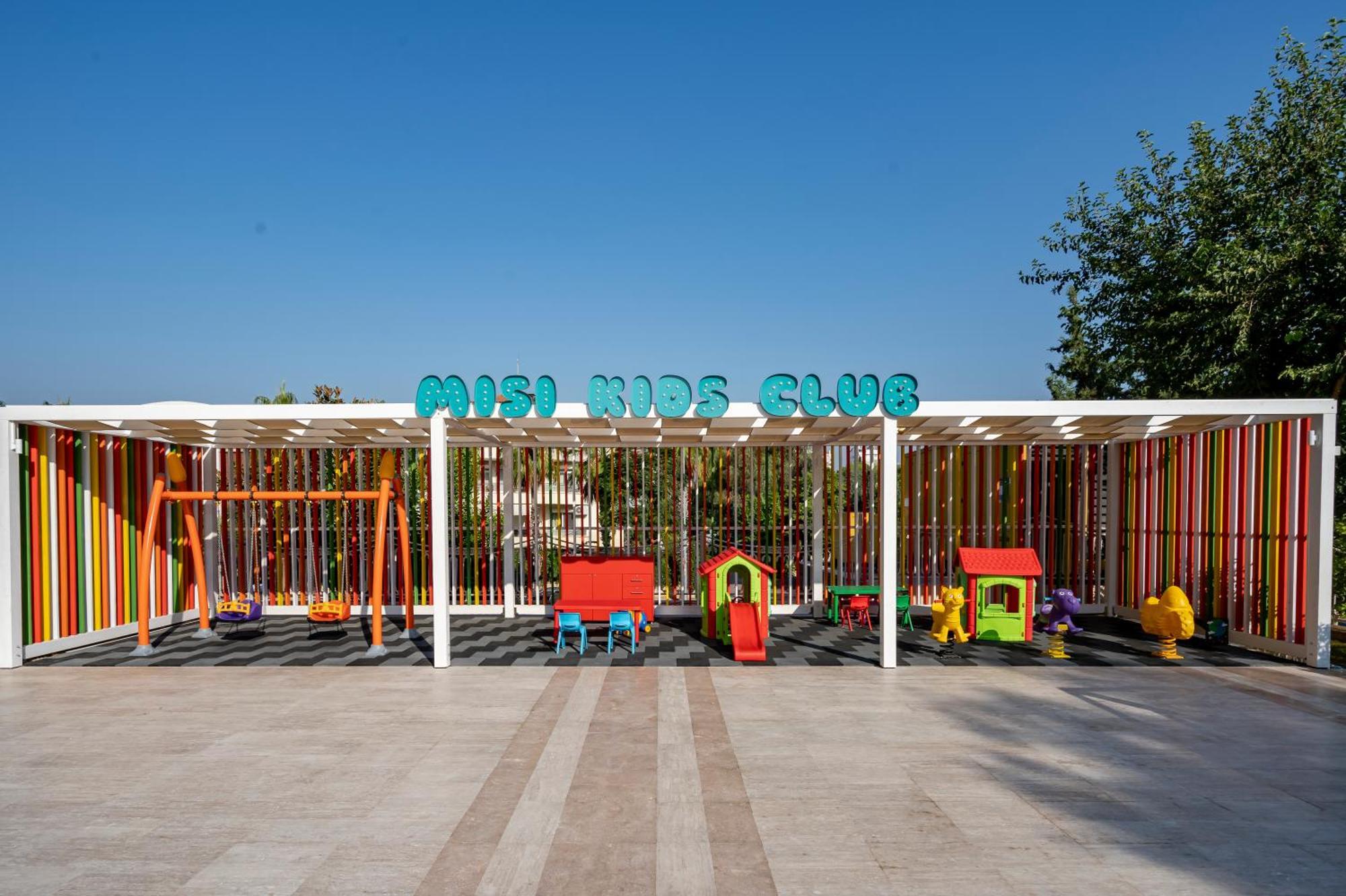 Megasaray Westbeach Antália Exterior foto Playground